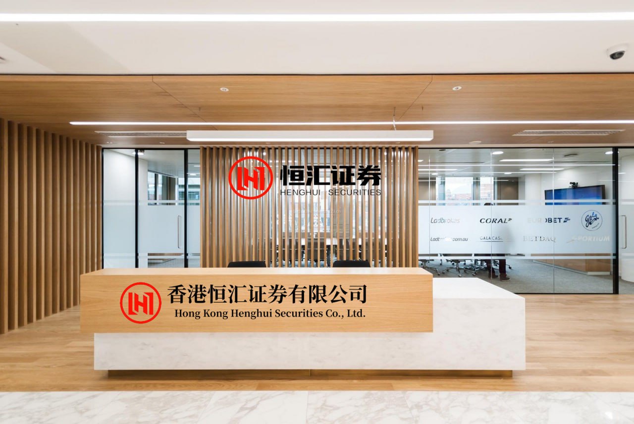 牛融网 何猷君和奚梦瑶澳门答谢宴上，四太说：“我好感恩我的儿子能遇到善良优秀